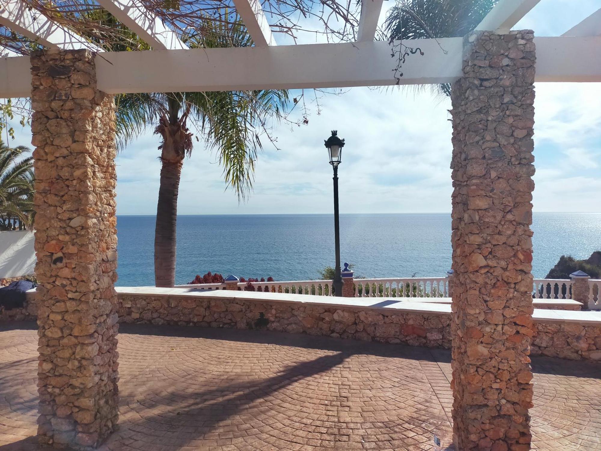 Nerja Sun Apartment Bahia Luaran gambar